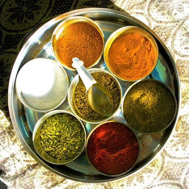 Indian spices puzzle online from photo
