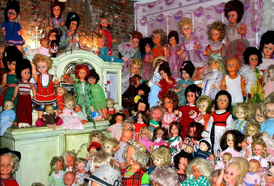 Vienna-doll museum puzzle online from photo