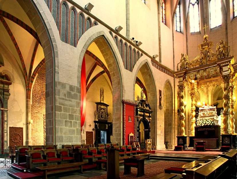 Gniezno-Cathedral puzzle online da foto