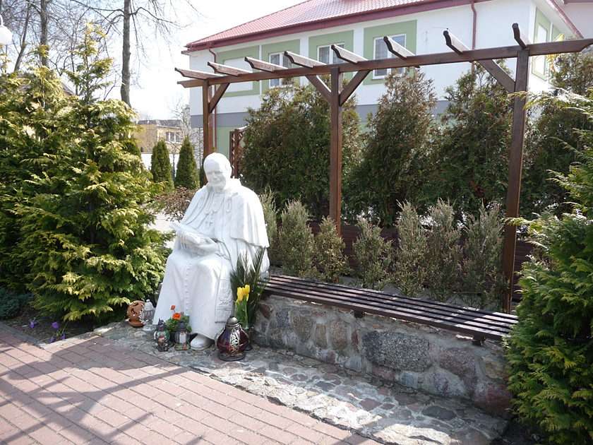 John Paul II's bench puzzle online from photo