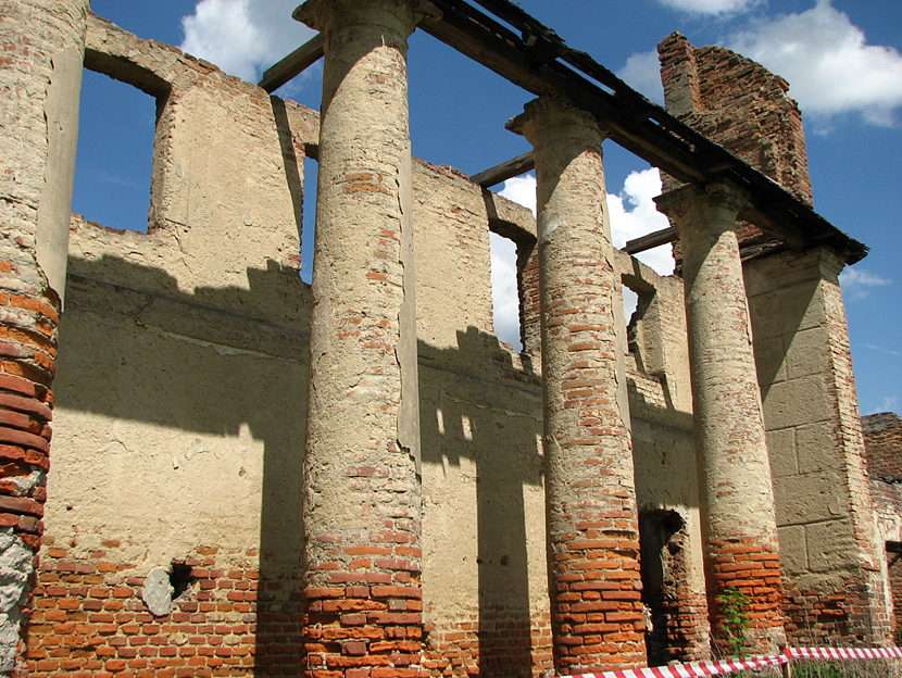 ερείπια στο Zawieprzyce online παζλ