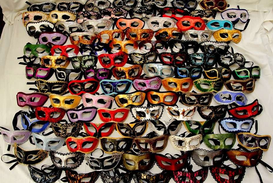 Masks ... puzzle online from photo