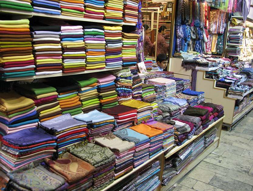 A bazaar in Turkey online puzzle