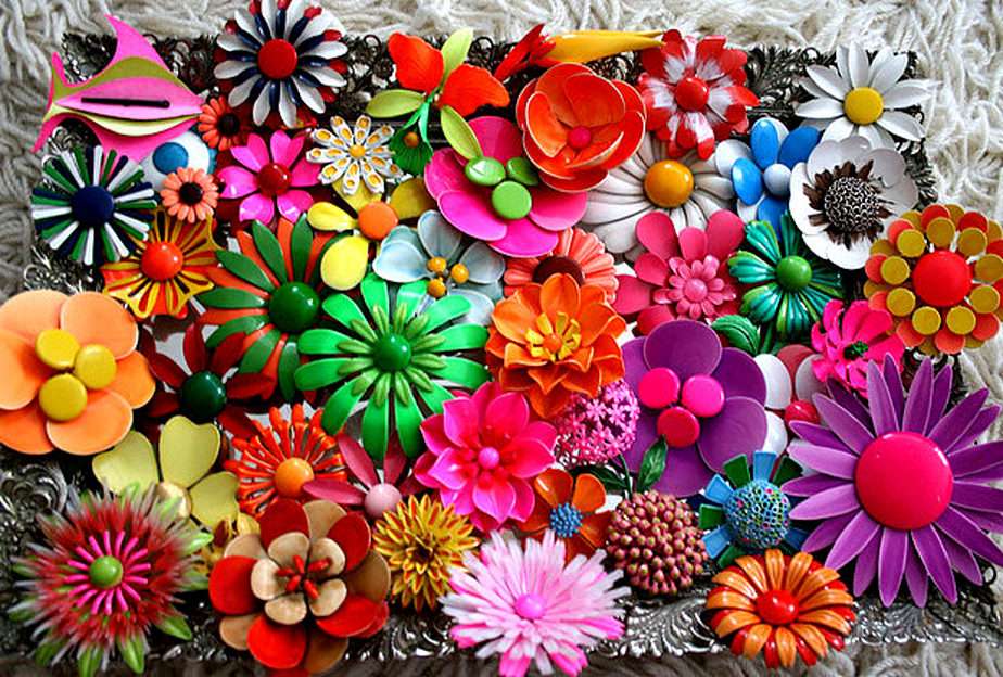 Brooches online puzzle
