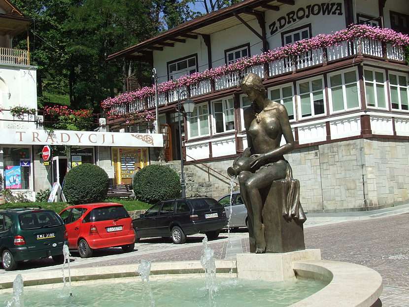 фонтан в Szczawnica онлайн пъзел от снимка