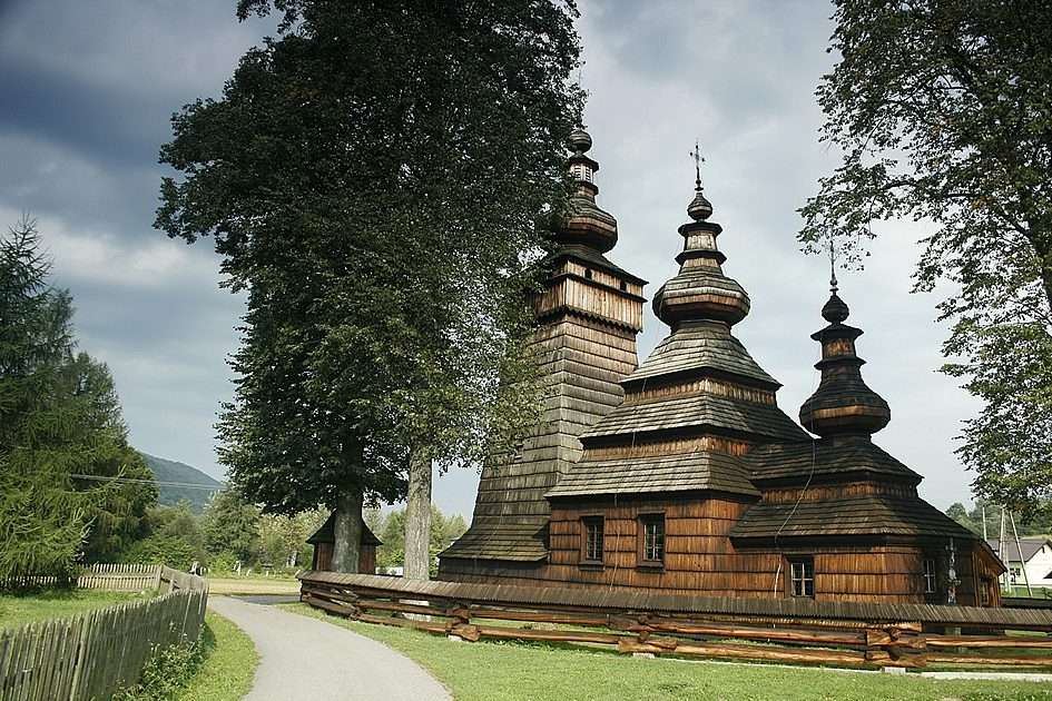 Chiesa ortodossa a Kwiatoń puzzle online