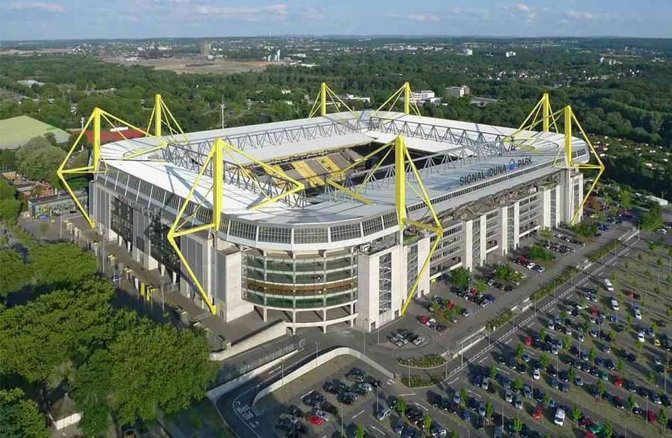 Borussia Dortmund Stadium pussel online från foto
