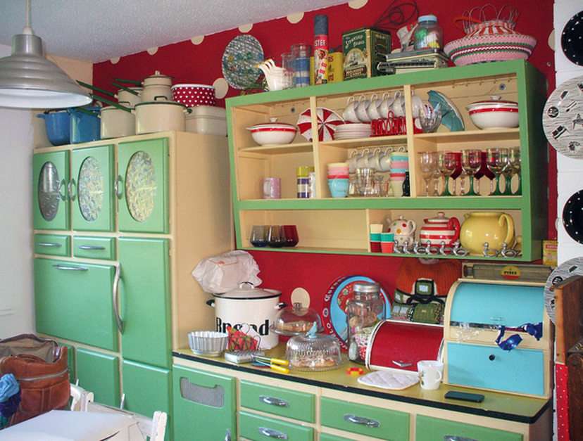 Retro Kitchen puzzle online from photo