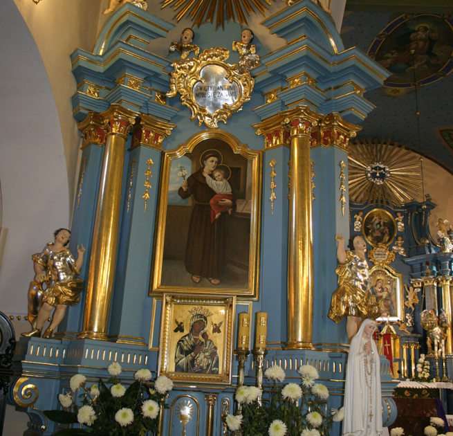 Parroquia e iglesia de Lisia Góra rompecabezas en línea