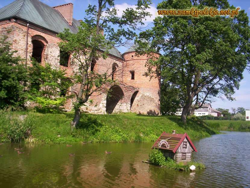 Κάστρο στο Modliszewice παζλ online από φωτογραφία