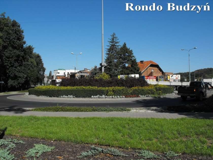 Roundabout Budzyń in Mosina puzzle online from photo