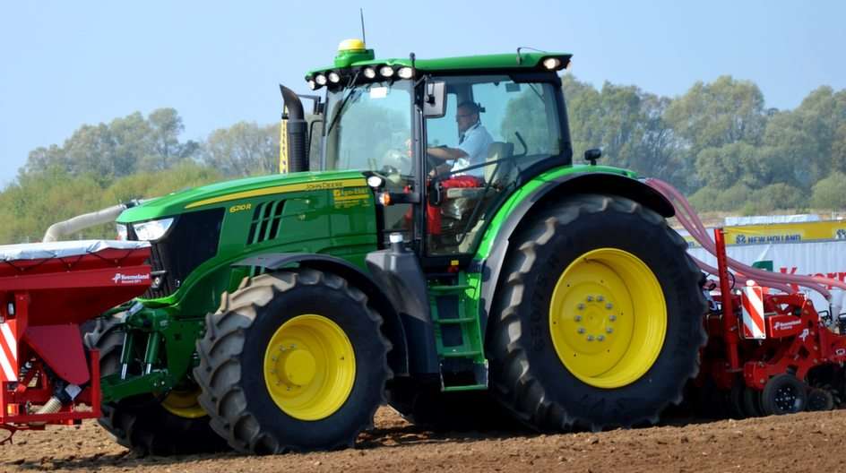 JD 6210R in Bednary online puzzel