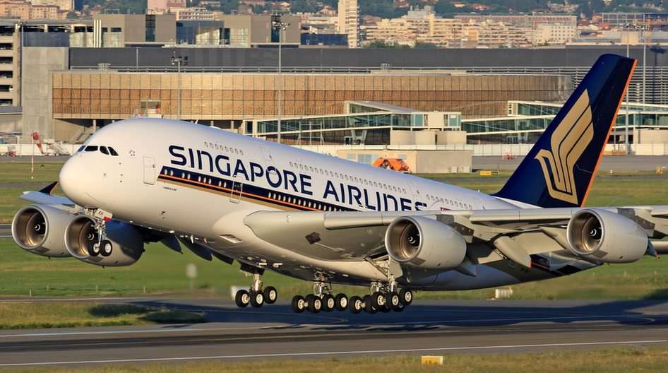 Airbus A380-800 pussel online från foto