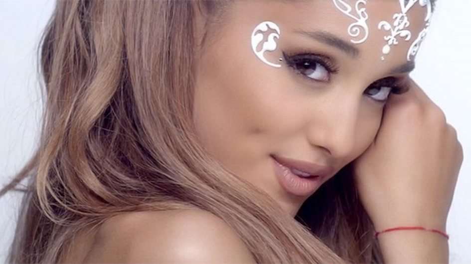 Ariana Grande pussel online från foto