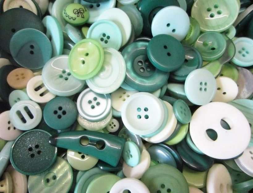 buttons puzzle online from photo