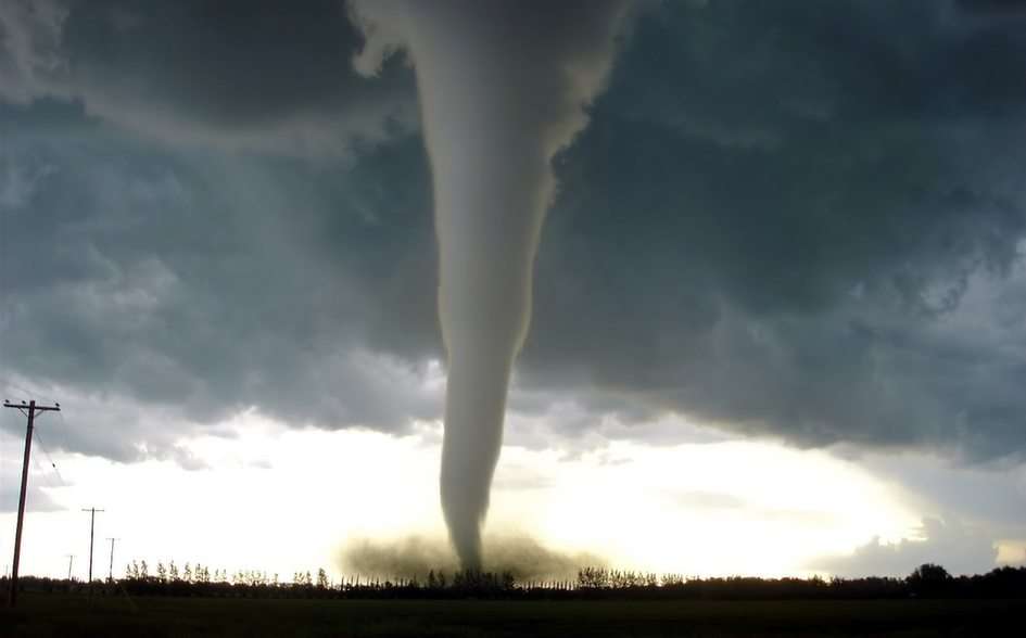 Tornado pussel online från foto