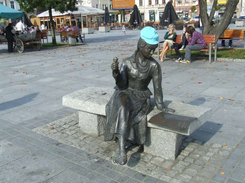 sulla piazza del mercato a Nowy Targ puzzle online da foto