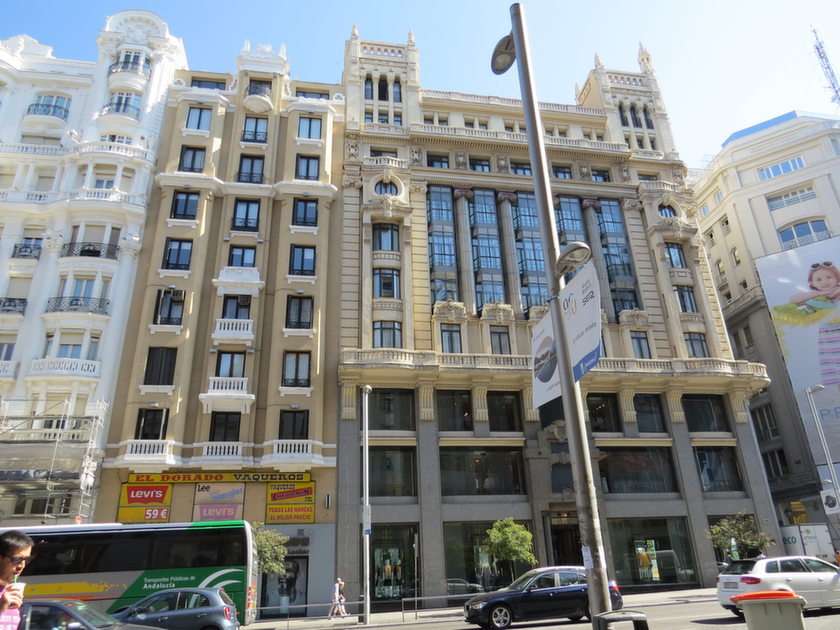 Stadthäuser in Madrid 4 Online-Puzzle vom Foto