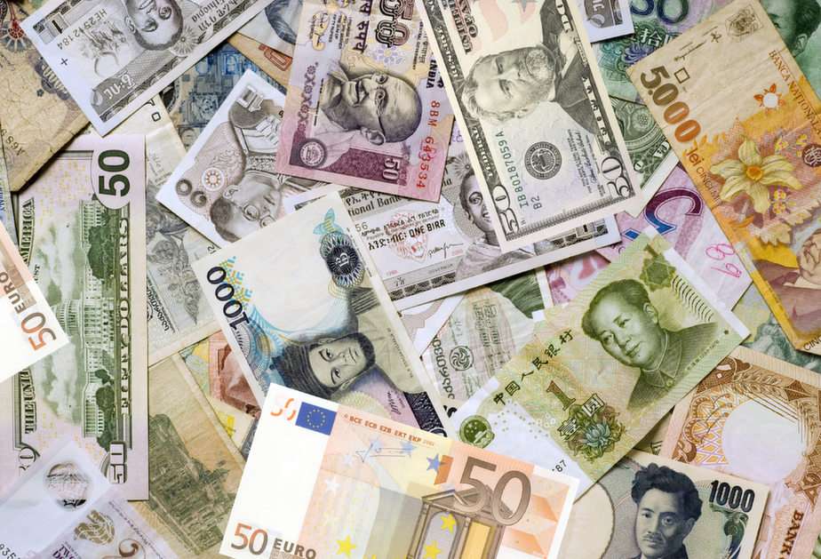 Световни валути онлайн пъзел от снимка
