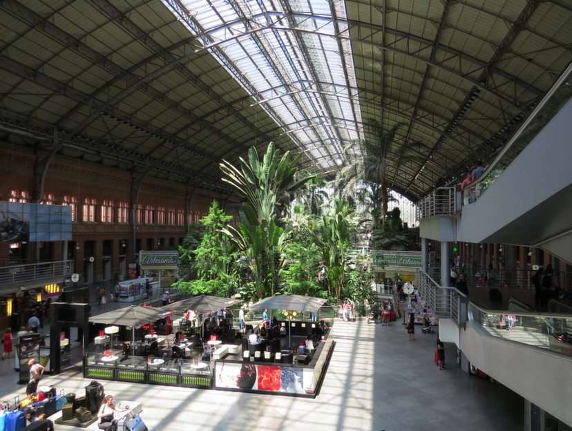 Ο σιδηροδρομικός σταθμός Puerta De Atocha online παζλ