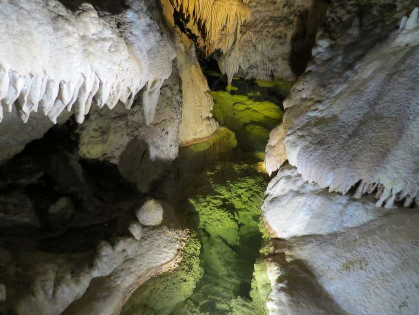 en cueva rompecabezas en línea