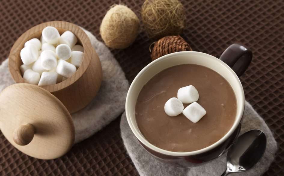 Un bon chocolat chaud puzzle online a partir de fotografia
