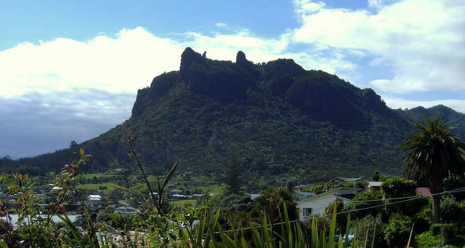 Maunga Manaia pussel online från foto