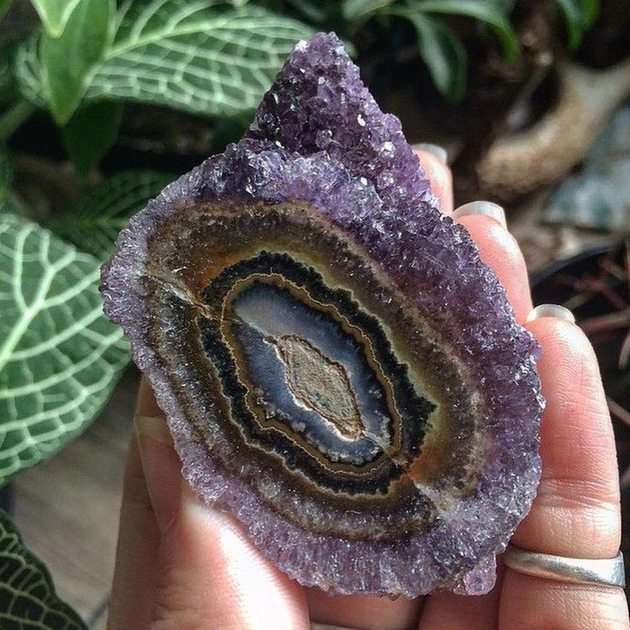 amethyst puzzle online from photo
