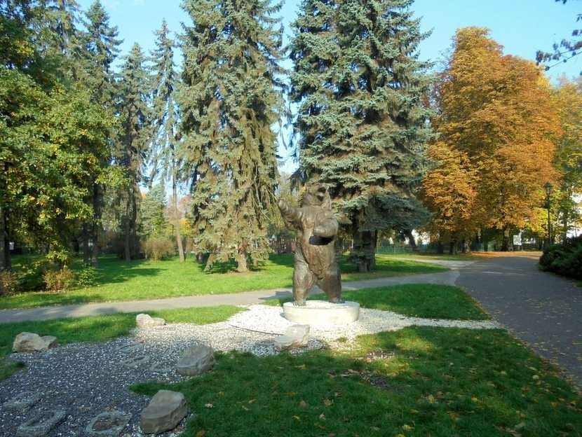 Monument to Wojtek's bear online puzzle