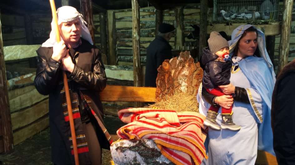 Жива Рождественска сцена онлайн пъзел от снимка