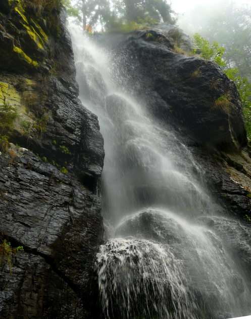 Водопад Каламарка онлайн пъзел