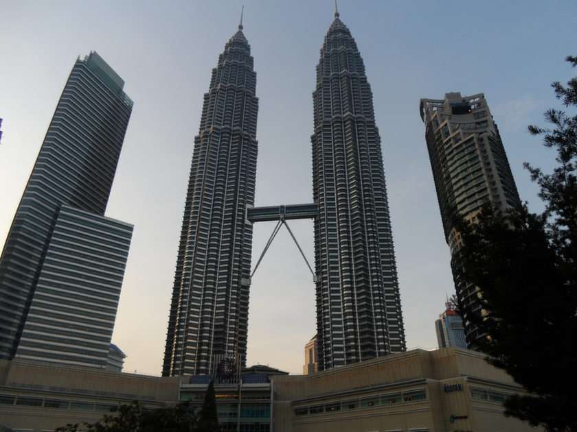 KL TWIN TOWER online παζλ