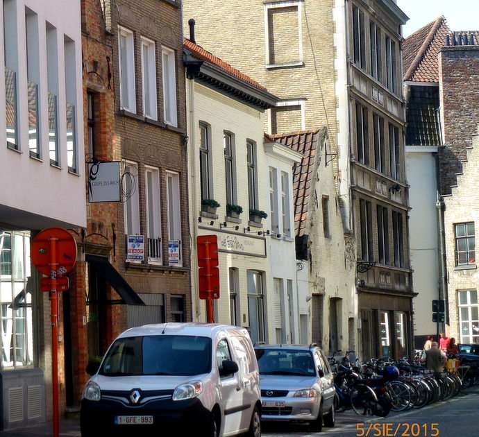 Улица в Антверпен онлайн пъзел от снимка
