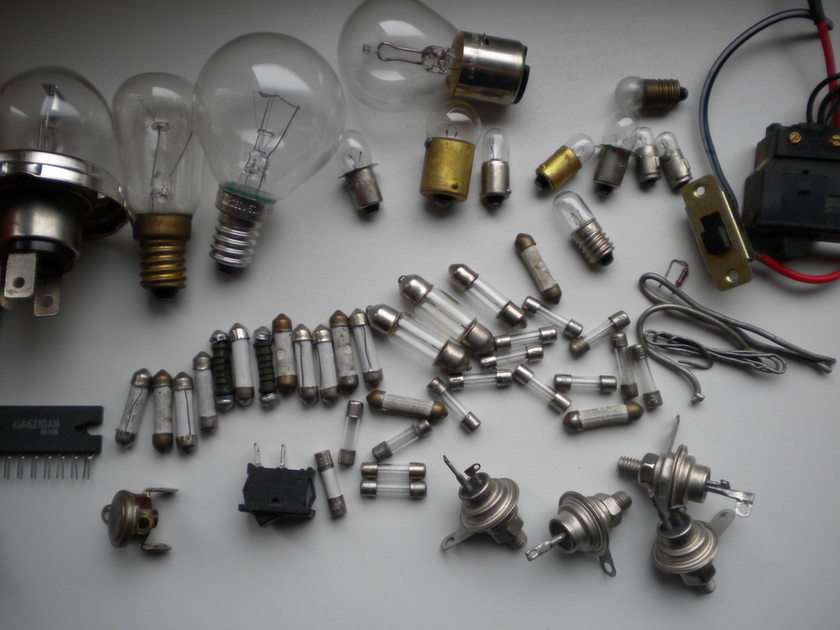 lampadine ecc. puzzle online da foto