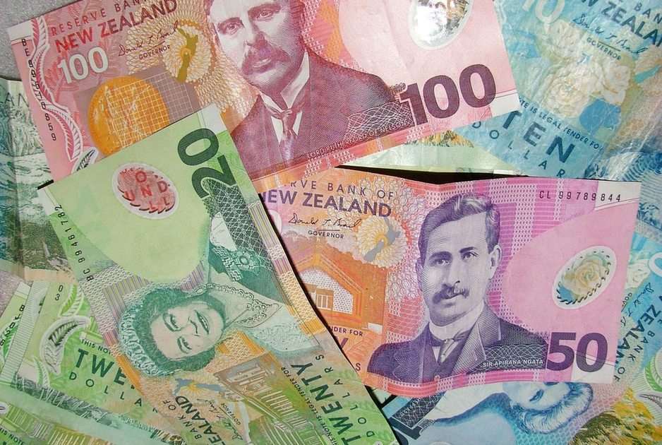Vecchi soldi della Nuova Zelanda puzzle online da foto