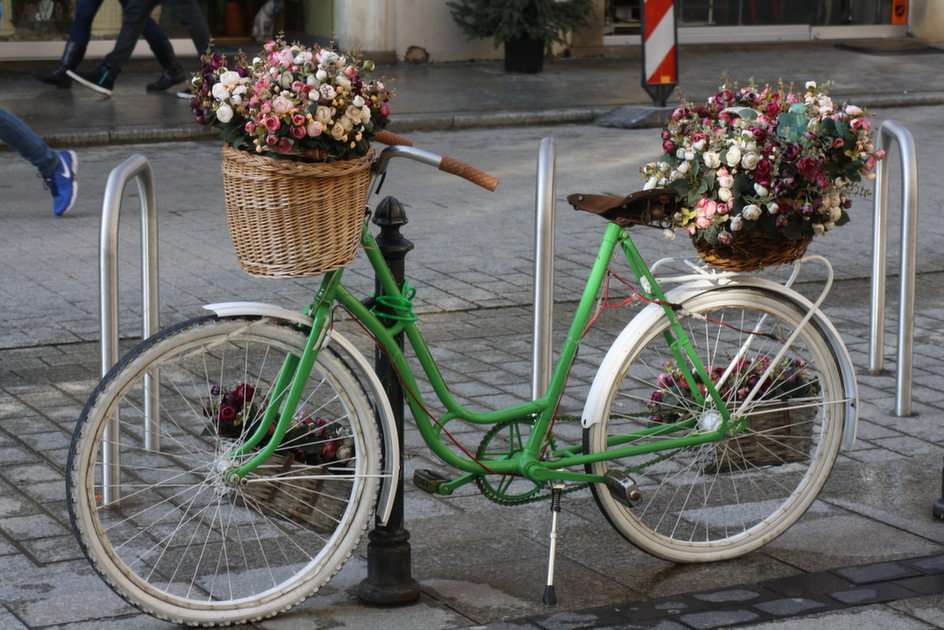 bicicleta de flores rompecabezas en línea
