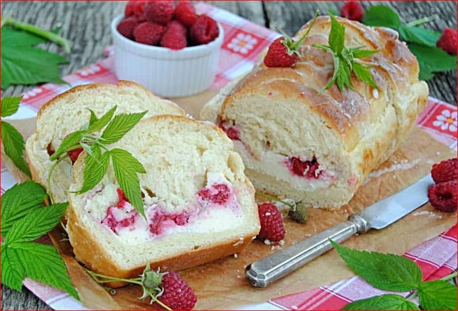 Cheese and raspberry cake online puzzle