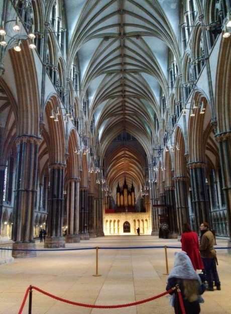 LINCOLN CATEDRAL - UNITED KINGDOM puzzle online from photo