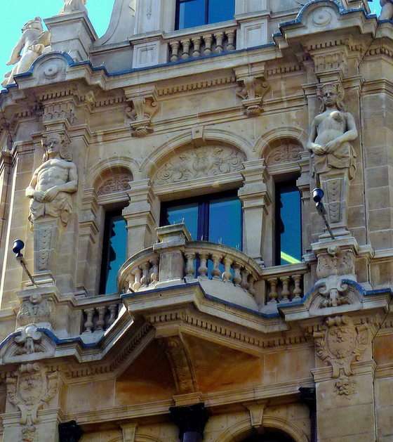 Fragment of the facade puzzle online from photo