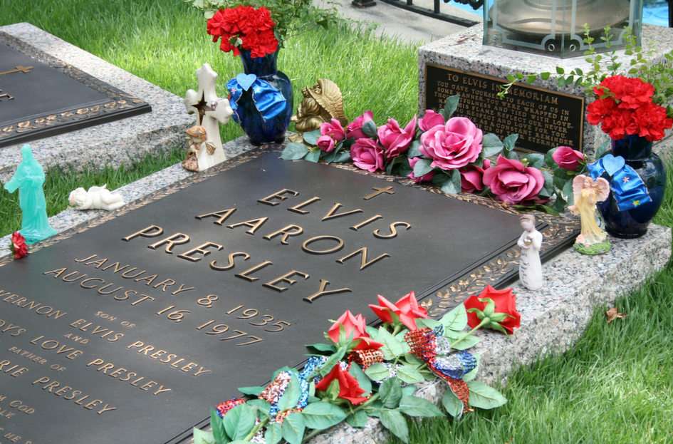 Гробът на Елвис онлайн пъзел