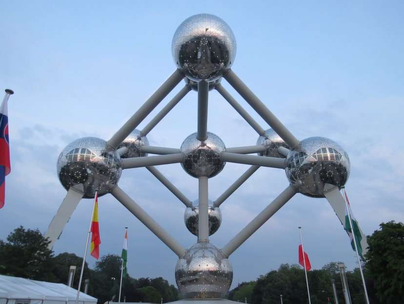 Атомиум - Брюксел онлайн пъзел от снимка