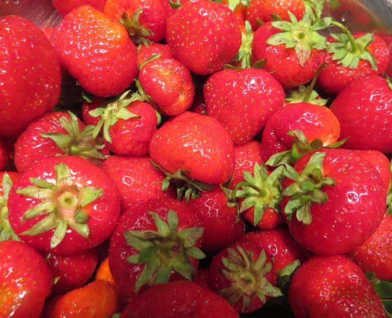Φράουλες παζλ online από φωτογραφία