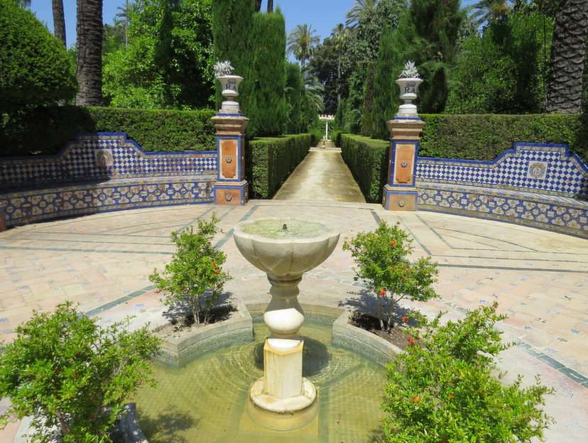 Fountain puzzle online from photo