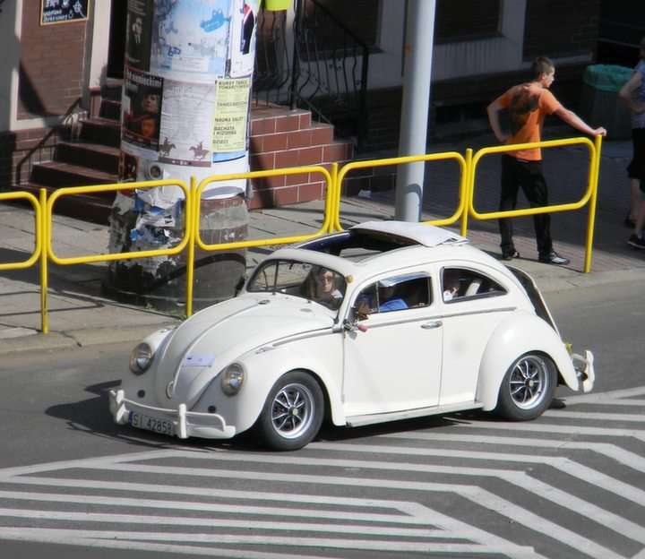 VW Beetle puzzle online from photo