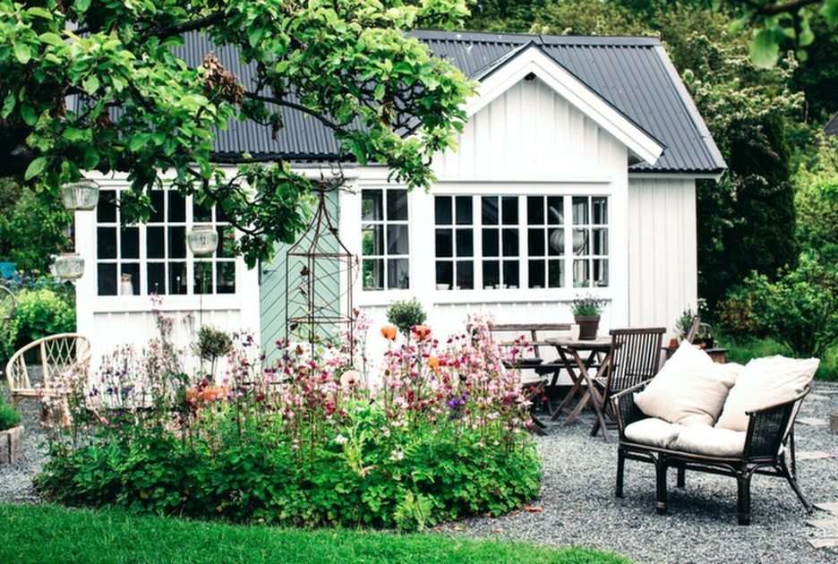 Cottage puzzle online from photo