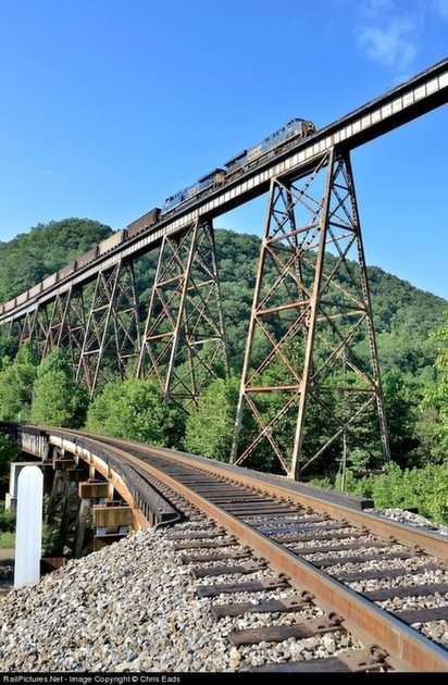 viaducto ferroviario rompecabezas de la foto