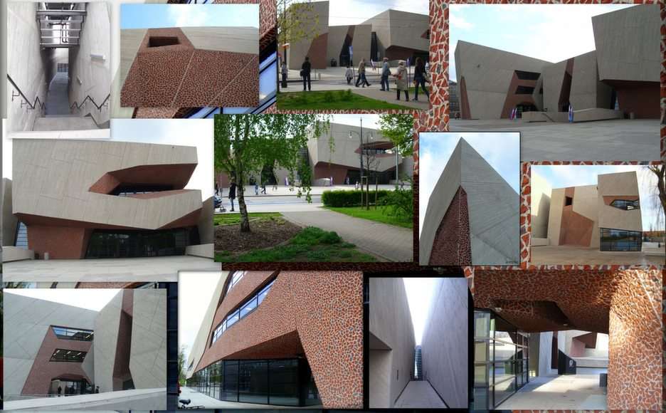 Centro Cultural e de Congressos de Toruń puzzle online a partir de fotografia