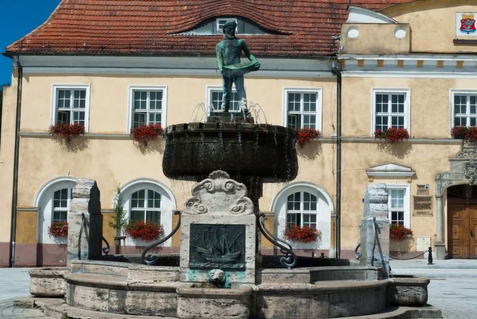 Fountain in Darłowo puzzle online from photo