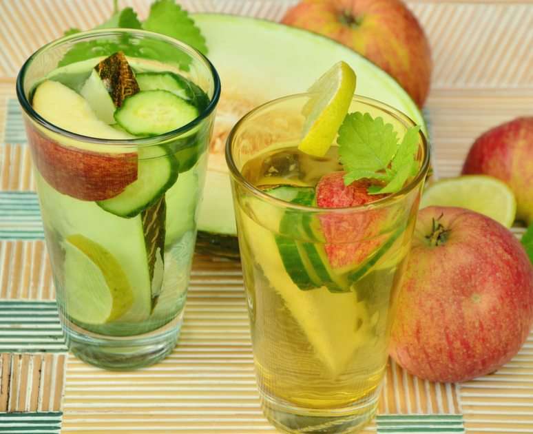 Äpplen och vatten Pussel online