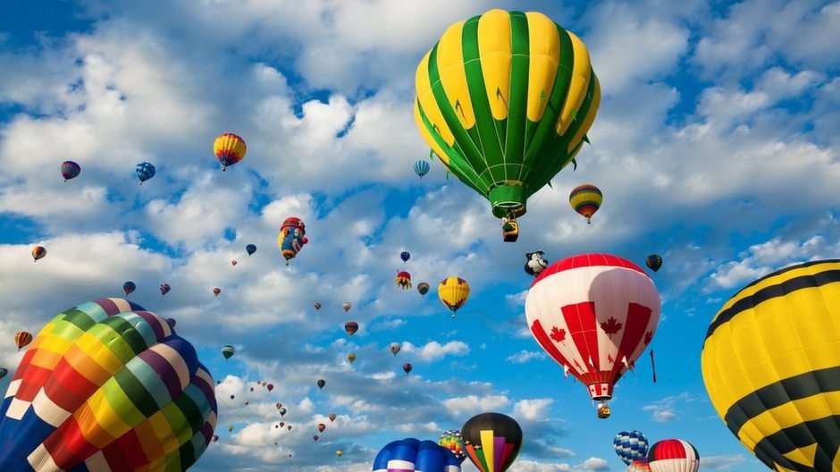 Балони в небето онлайн пъзел